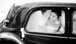 Portfolio - Mariage_voiture_pluie_mariee.jpg - Mariage - image