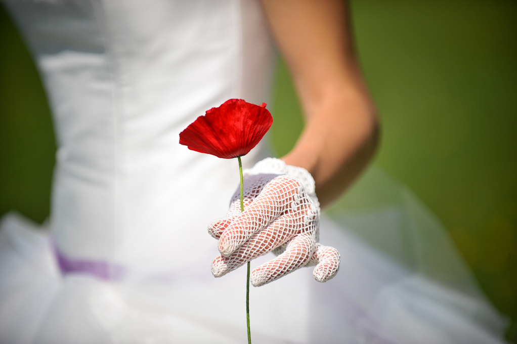 Mariage gant coquelicot